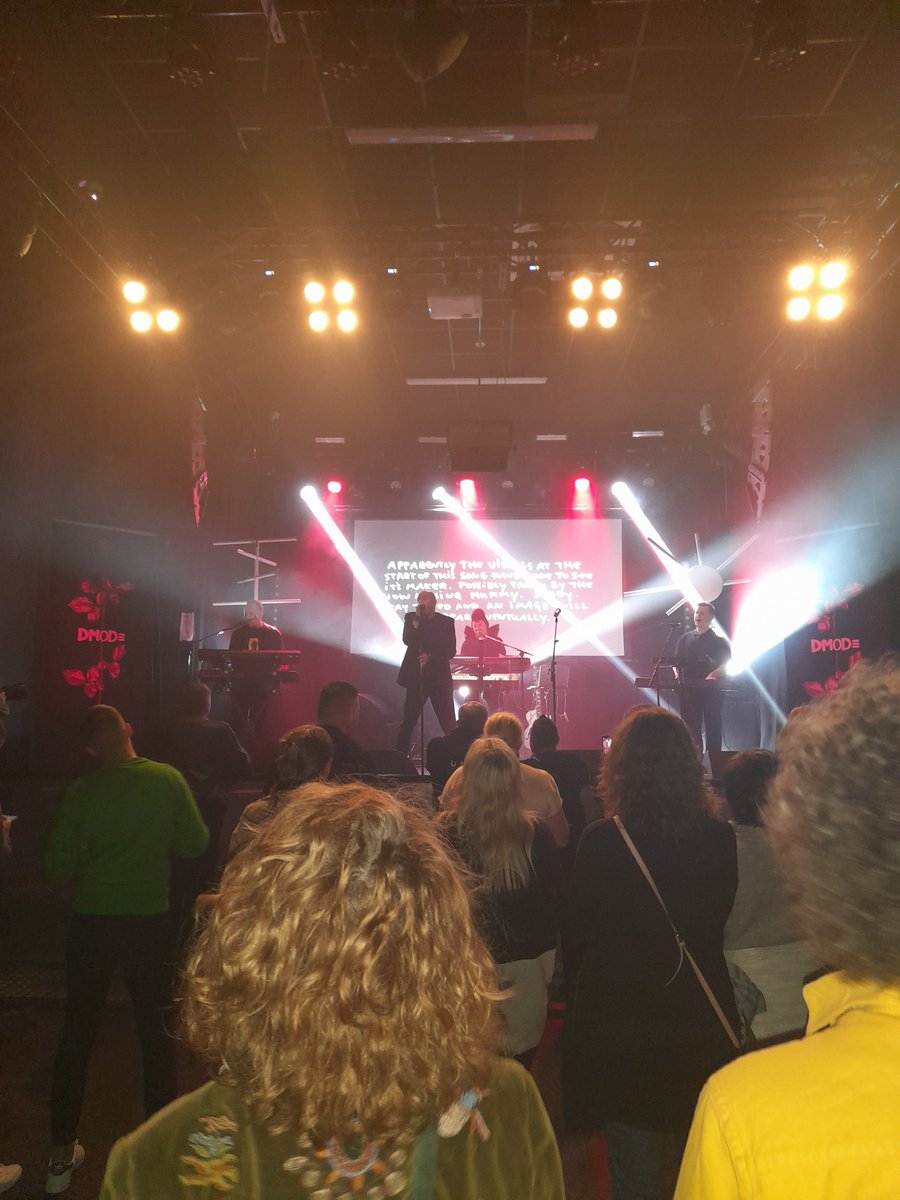 Great to see Sean and the boys at Cyprus Avenue in Cork, my hometown, last night. A very enjoyable performance it was. I think 'If You Want' went down a treat with all of us. Amazing stuff. Call again soon lads. @d_m0de <a href="/CyprusAveCork/">Cyprus Avenue</a> 

#dmode #DepecheMode