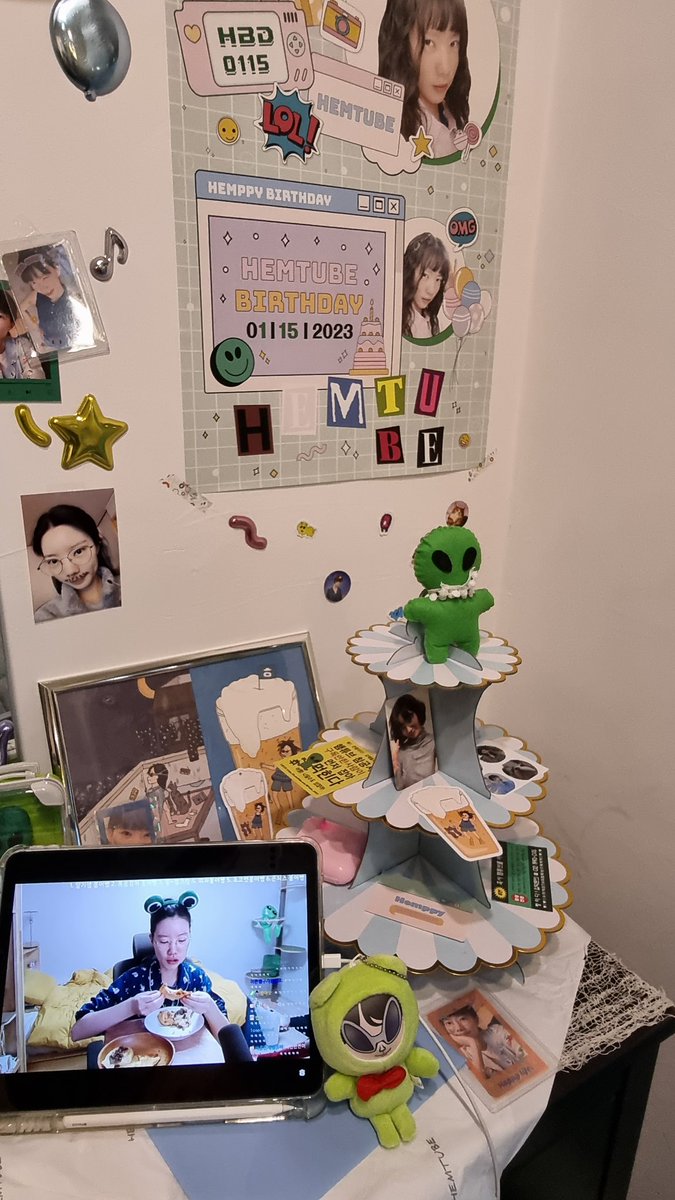 Ppeanut_10000's tweet photo. #햄튜브 #HBD_HEMTUBE
#1월_15일은_매년_돌아온다

햄복한 하루였습니다👽👽🎂 https://t.co/Z1Q0sIKFiR