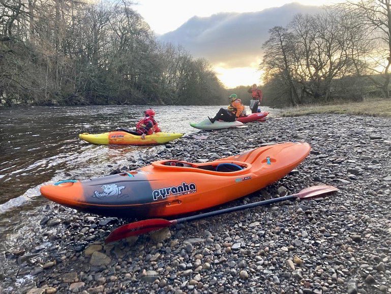 RockRiverExped's tweet photo. I’m giving the new #kayak its first river trip today on a stretch of the Tees. Enjoy your Sunday - are you adventuring too? #machno @PyranhaKayaks 

🥾 Guided walks
🧭 Navigation skills
🧗 Rock climbing
🛶 Kayak &amp; Canoe instruction
⛷ Ski instruction
🇬🇧 Across the UK &amp; beyond https://t.co/BEVvmIwQ5B