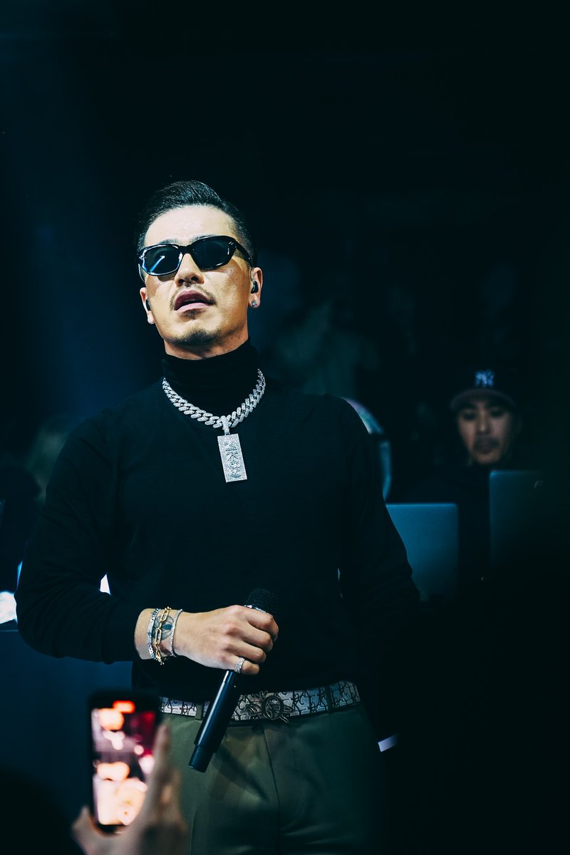 BagarchOfficial's tweet photo. AK-69着用アイテム :
ITEM : SQUARE SUNGLASS 【BLK】
◆SQUARE SUNGLASS
PRICE : 7,500YEN (TAX OUT)
SIZE : FREE
COLOR : BLK、BROWN
DETAIL : 折り畳み式サングラスケース付属
https://t.co/JmVCBt93q1
#bagarch #bghb #ak69 #squaresunglass #22aw https://t.co/zlhVaOwEkN