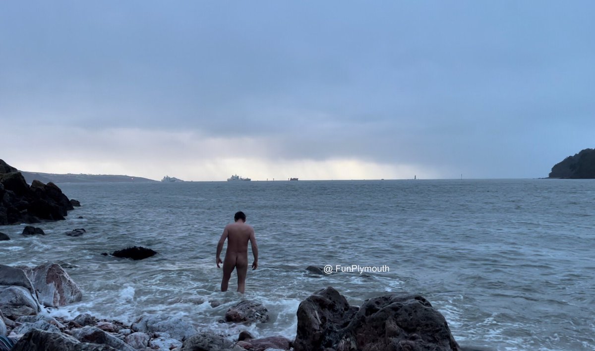 FunPlymouth's tweet photo. Back to normal nudist activities today, almost a full year of sea swimming/ skinny dips. Not quite the sunrise I was hoping for but worth the swim all the same. #skinnydips https://t.co/8XAzZ8ZtTt