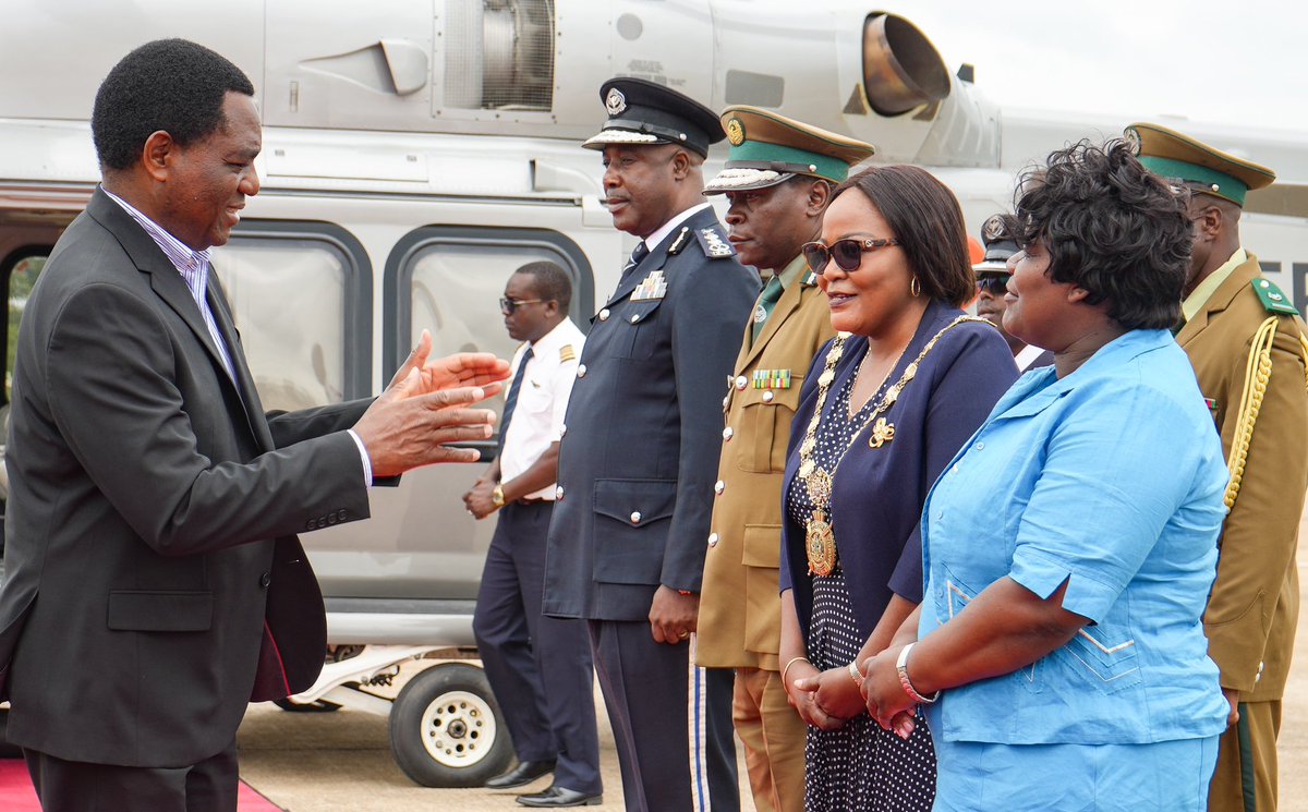 HHichilema's tweet image. At the invitation of H.H Sheikh @MohamedBinZayed, President of the United Arab Emirates, we’ve left for 🇦🇪, to attend the Abu Dhabi Sustainability Week (ADSW). This visit offers an opportunity to unlock new investment in renewable &amp;amp; alternative energy.🇿🇲🇦🇪 #CMO #EconomicDiplomacy