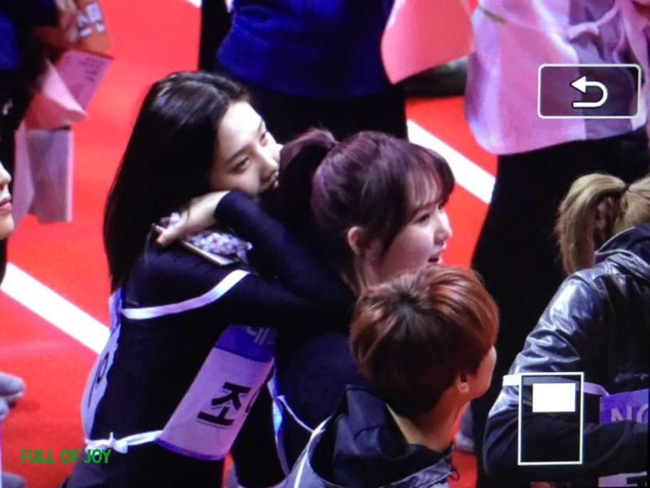 rvjoytrends's tweet photo. 180115 #JoyOnThisDay #JOY #조이
©️Red_Moon_RV, IRREPLACEABLE, FullofJoy960903, stuckonjoyri https://t.co/KbCeMiFYvg