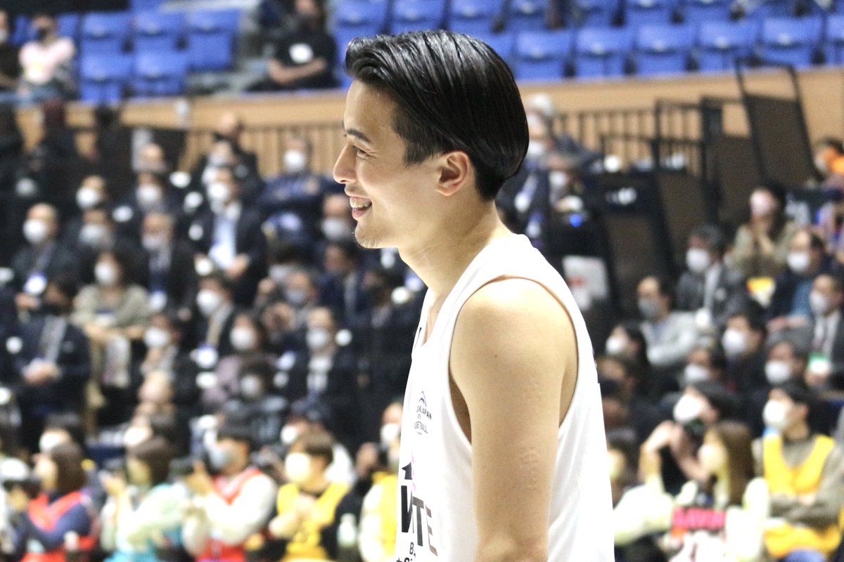 __m6____'s tweet photo. 可愛いB. WHITE🤍👉👈
#ドットエスティBリーグオールスター #比江島慎 #ギャビン・エドワーズ #富樫勇樹 #ジョシュスコット #辻直人 https://t.co/O0RNxKkioC