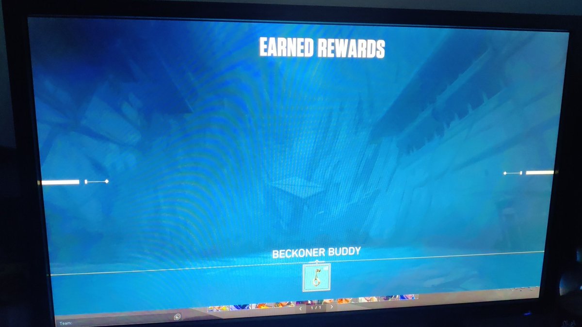 Nagamoomoo's tweet photo. I'm trying to play ranked, but I can't choose my character... Riot! Anyone know what I can do? https://t.co/rJOadnGAlt