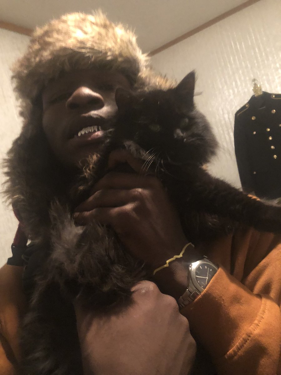 roxymoran_'s tweet image. 