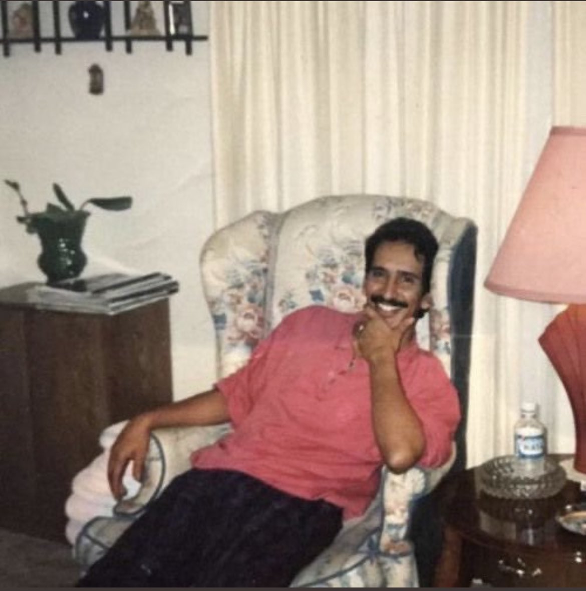 تجارب الوقت خلتنا مثل ماتشوف 
نواجه المشكله .. ماعندنا مشكله. 

#مساعد_الرشيدي