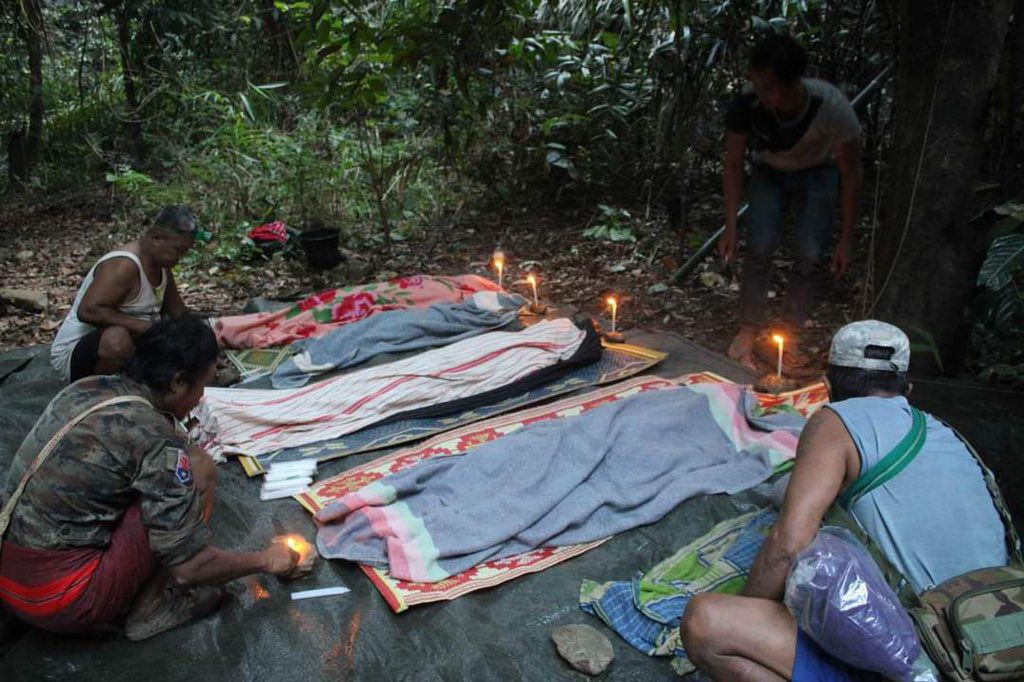 YanAungNoe1's tweet photo. As of 12th Jan, junta soldiers bombarded Laywah village, Hpapon district by 4 military fighter jets, resulting in death of 5 locals including a 3yo child and 2 pastors as well as destruction of residential properties and church. #2023Jan15Coup #WhatsHappeningInMyanmar https://t.co/FfjgLlKtGT