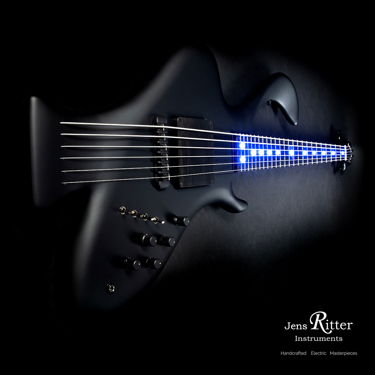 JensRitter's tweet photo. The 1st "Eye of Horus" Jupiter bass was build for Phil Lesh of the Grateful Dead. It's a limited edition of 10 instruments with only 1 left.
https://t.co/B7hqX73VWN

#jensritterinstruments 
#ritterinstruments 
#ギター職人 
#highend 
#HighEndBass 
#phillesh 
#greatfuldead https://t.co/zD97gnjKl0