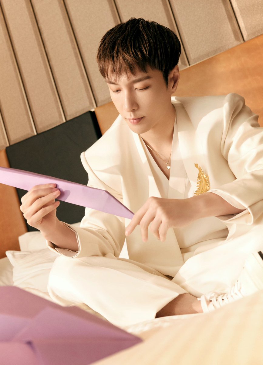 XEXOLParallel's tweet image. Drop tags for Lay👇

2023CNYwithLAY

#2023CNYwithLAY
#lay #yixing  
@layzhang