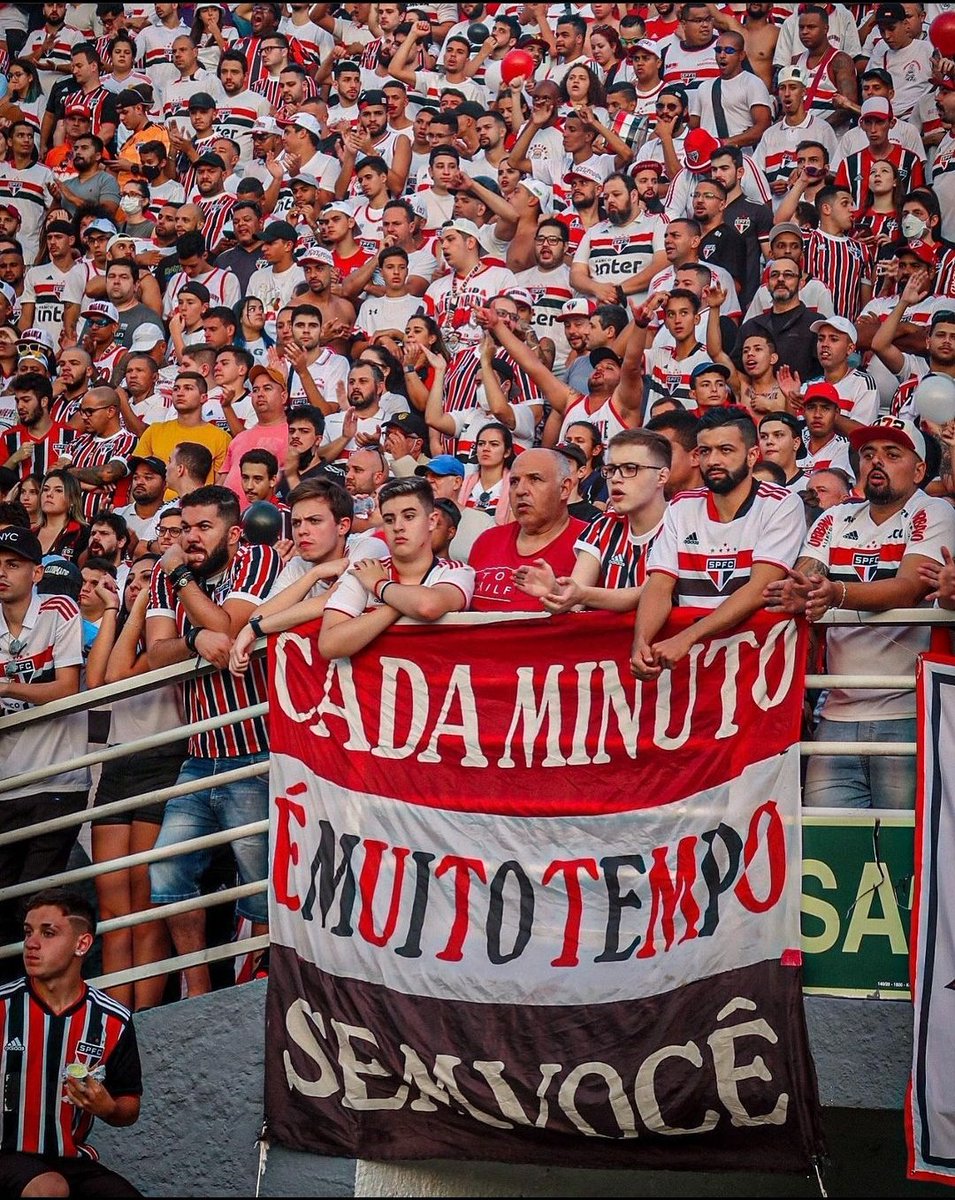 Foram minutos, horas e dia sem você, e hoje eu vou matar a saudade do amor da minha vida e posso dizer, Hoje é #DiaDeTricolor ❤️❤️❤️❤️🇾🇪🇾🇪🇾🇪 
#saopaulo #SPFC #AvanteTricolor #VamosSaoPaulo