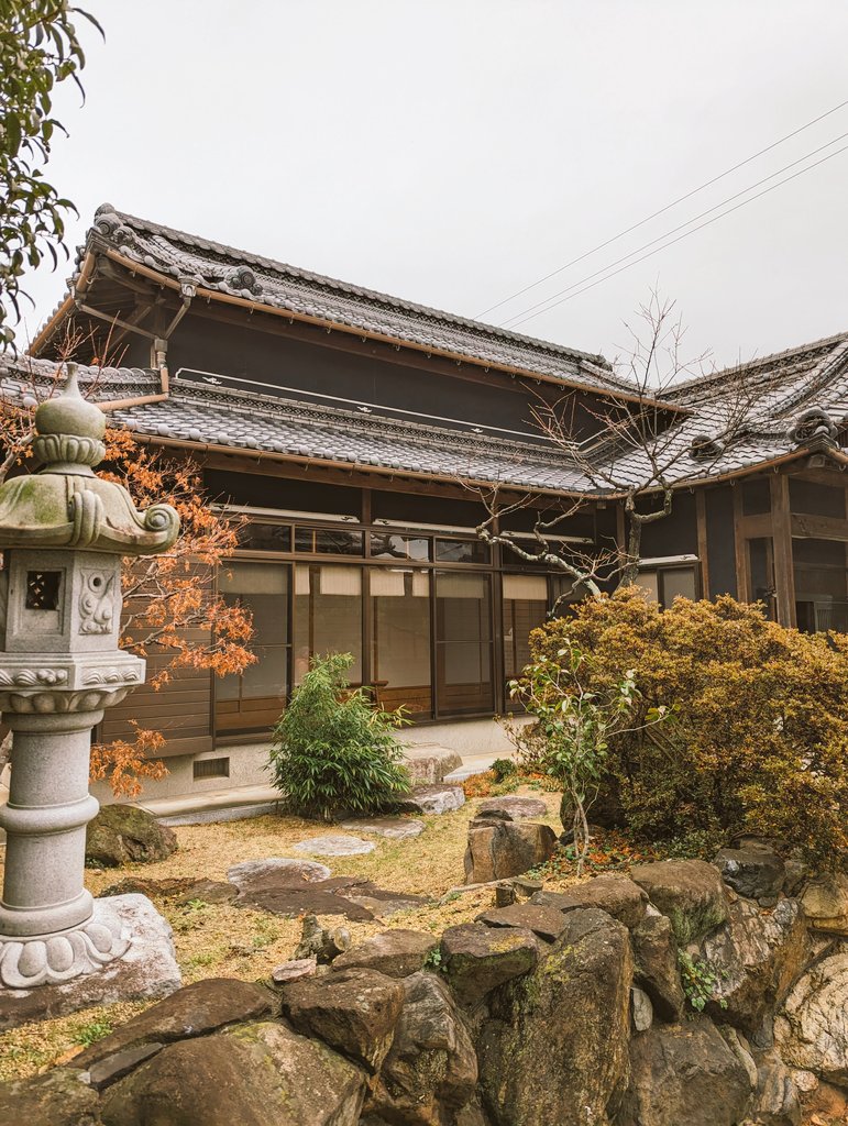 sunset_mirror's tweet photo. Do you want to stay this special Japanese classic house?
Visit Mitoyo!!
#Mitoyo #farmstay #farming #agriculture
#Kagawa #udon #setouchi
#gotojapan #travel #travelphotography 
#undiscovered_japan #sunset #sunsetwithmirror https://t.co/WFSRp7Q9qF