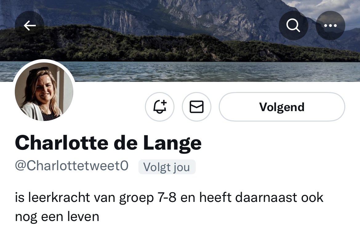 Komende week is @Charlottetweet0 aan het woord. Charlotte werkt op een kleine dorpsschool in Haarzuilens (bij Utrecht), <a href="/StBonifatiussc2/">St. Bonifatiusschool</a>.
Elke maandag, dinsdag en woensdag een groep 7-8 en om de week op donderdag staat zij voor groep 1-2 (en soms groep 3-4). Fijne onderwijsweek!