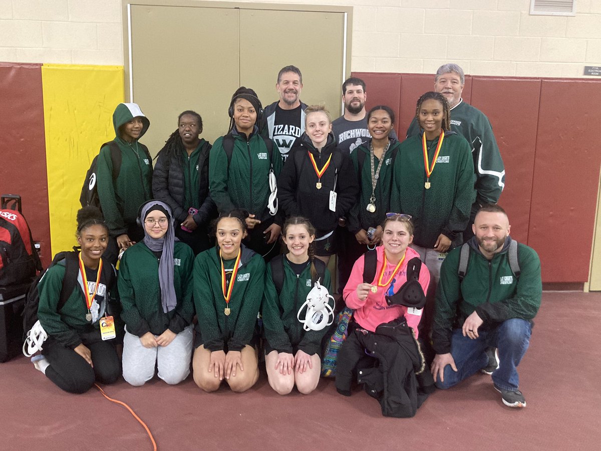 JovonnaBair's tweet photo. Yesterday @richwoods_hs girls wrestling team went to Batavia HS &amp; came home with 4 champs (Kyley, Bella, Kalia, Ananeshia) &amp; one 2nd place finisher, BriAnna. They placed 5th as a team out of 33 teams. Great job ladies and coaches! @pjstarsports @KurtPegler @hoijim @AdamDuvall https://t.co/Io9r2qmqXB