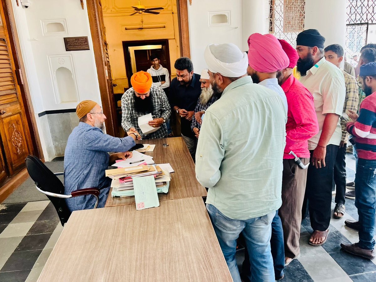 Praveen Navandher AIMIM tweet media