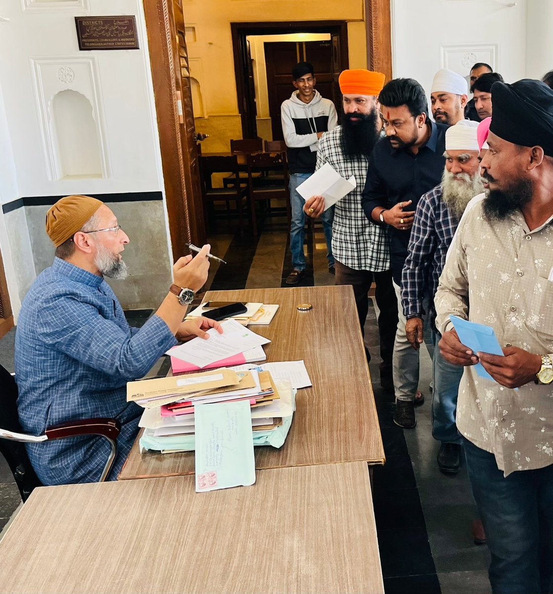 Praveen Navandher AIMIM tweet media