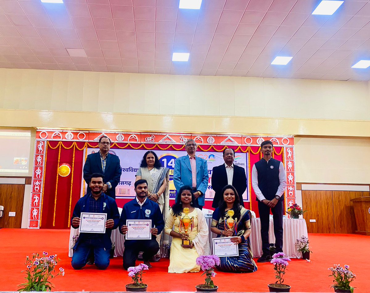 पारशती❄️ tweet media