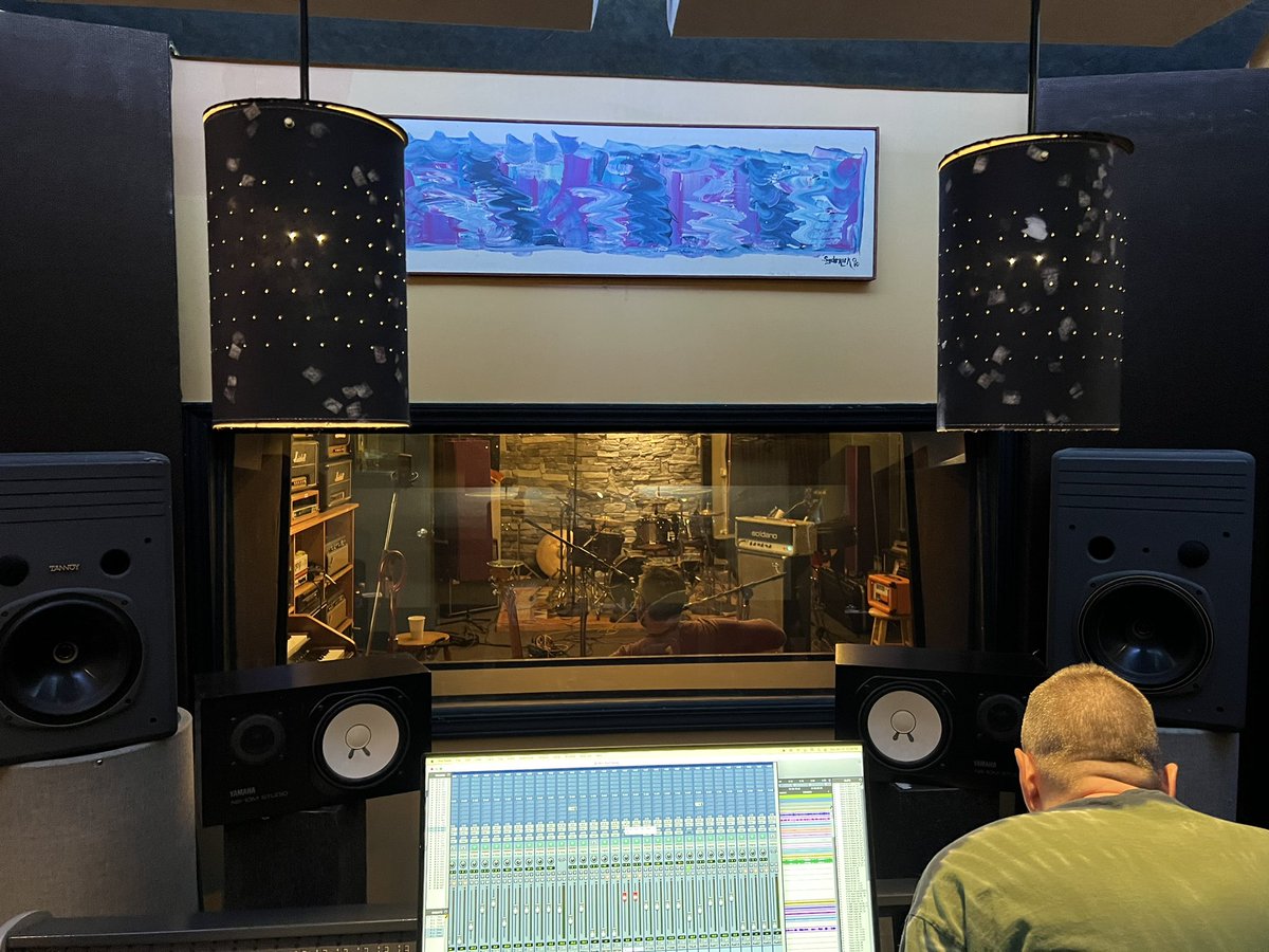 DoctorsOfRock's tweet photo. Back for day two @jamroomstudio! 🤘🏼 https://t.co/Dgr3HLIonN