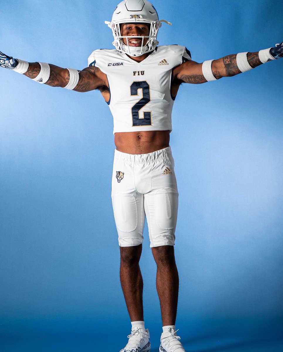 jojoo2x's tweet image. God’s Son 💙 #PawsUp #Committed