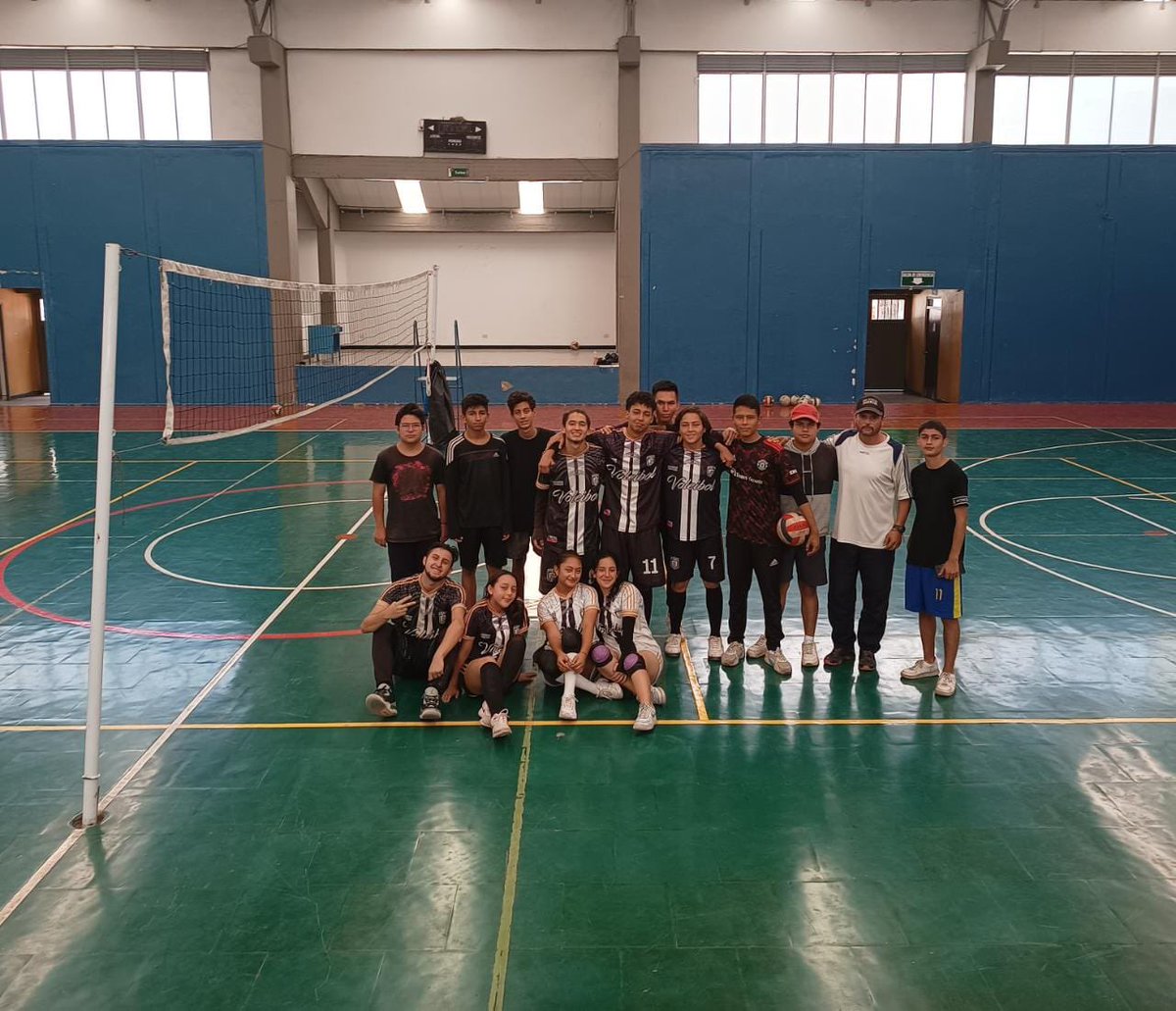 JuventudCEDIJ's tweet photo. Entrenamiento pre temporada @JuventudCEDIJ #voleibol #voley #cdjuventudfc #juventudcedij https://t.co/pyomtANx2D