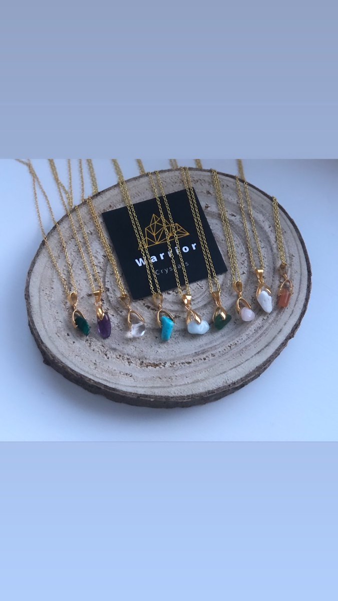WarriorCrystal2's tweet photo. ✨New Listing✨ 

Check out this dainty crystal chip necklaces 😍 I am so in love💞 

Such a bargain as well. Grab yours now! 

https://t.co/oJus0AsJjt

#MHHSBD #smallbiz #crystals #daintynecklace #healingcrystal https://t.co/DlbEHlcBVs