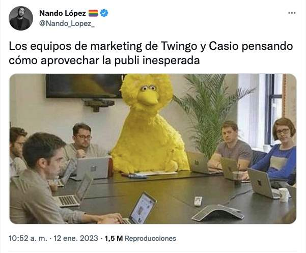 catedraa's tweet photo. En el artículo "Mundo memeable" @LadyAAmado y @vsgroisman analizan el potencial de los #memes en la #compol (con enlace a la publicación "Narrativas digitales" #PDF de @infociudadana_) 
#shakiramemes #Twingo #CasioTeam #ShakiraPique 🔄@dplatinoamerica https://t.co/Ox2bc66vTR https://t.co/4Dgmn4Raps