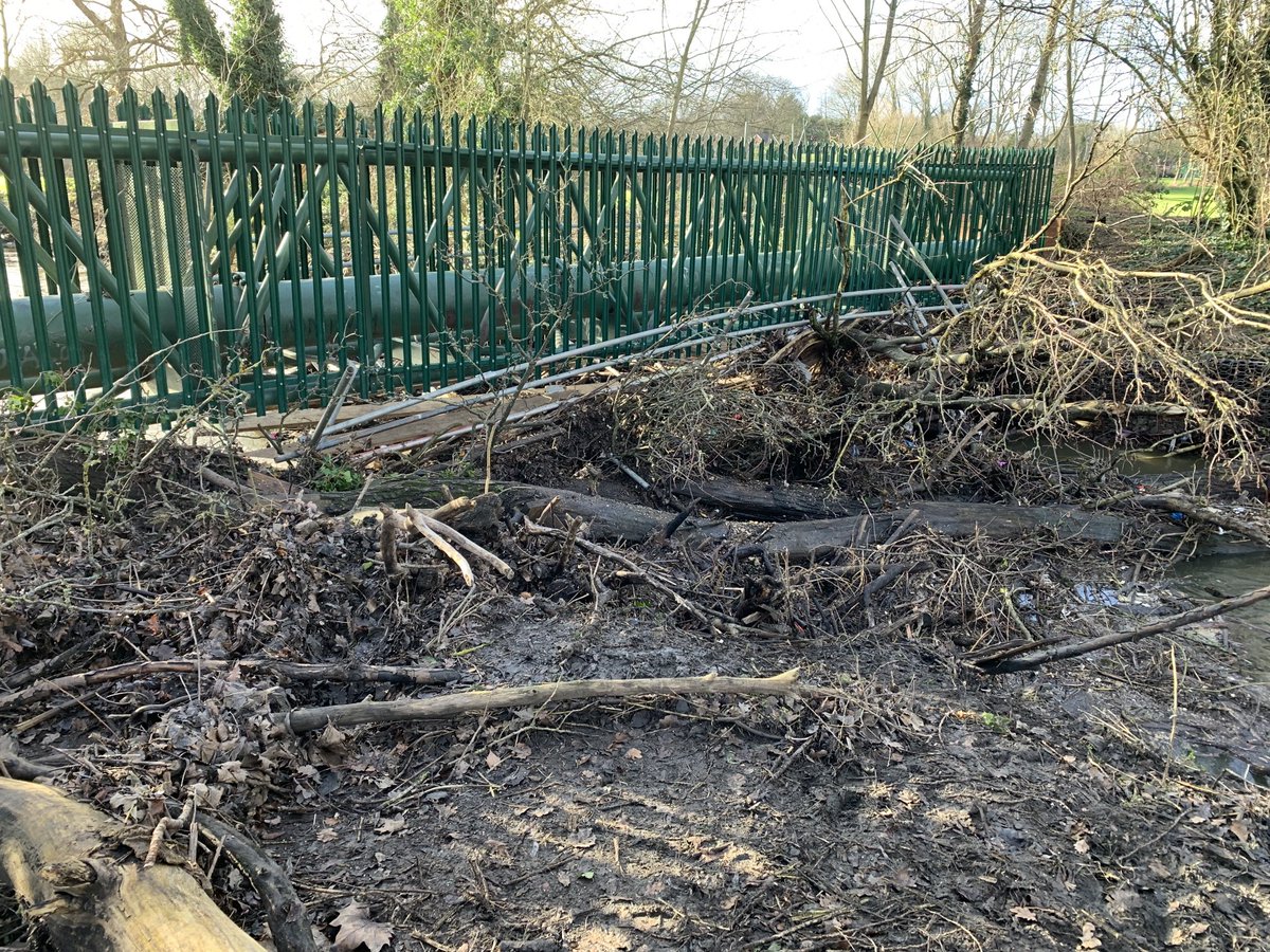 CURB CleanUptheRiverBrent CURB On Twitter Happy Rubbish Removal curb-cleanuptheriverbrent-curb-on-twitter-happy-rubbish-removal