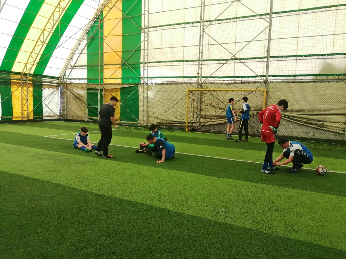 PsEsenyurt's tweet photo. Esenyurt Peygamber Sevdalıları  olarak, 4.Geleneksel Futbol Turnuvasının lise,üniversite ve yetişkinlerin  maçları tamamlandı. Yarı finale yükselen kardeşlerimizi tebrik ederiz. https://t.co/zDT5Xl1foN