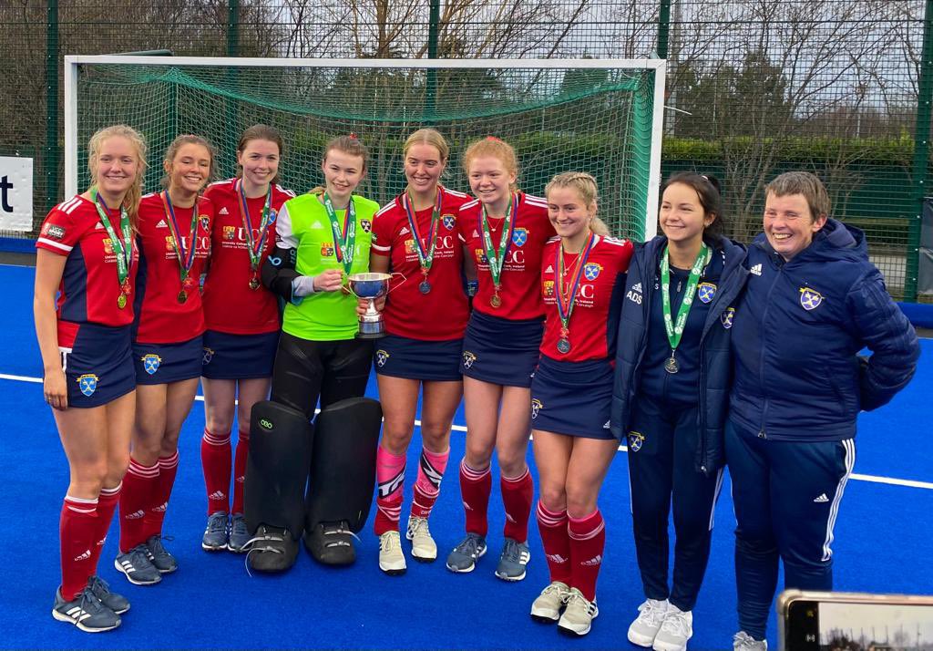 laurelhillsec's tweet photo. Massive congratulations to @Munster_Hockey who won the u18 inter pros today 👏🏼 Munster levelled the game in normal time with the last play in the game. They then went on to win 3-2. A special congratulations to our own Emer Conroy 🎉🏆 https://t.co/39g6XAw69H