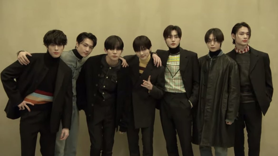 EN7ernally's tweet image. ENHYPEN THE MAIN EVENT ❤️‍🔥

#PRADAxENHYPEN #PradaFW23