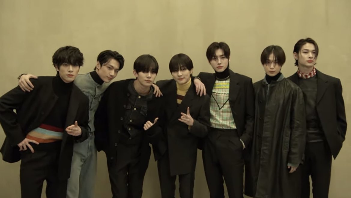 EN7ernally's tweet image. ENHYPEN THE MAIN EVENT ❤️‍🔥

#PRADAxENHYPEN #PradaFW23