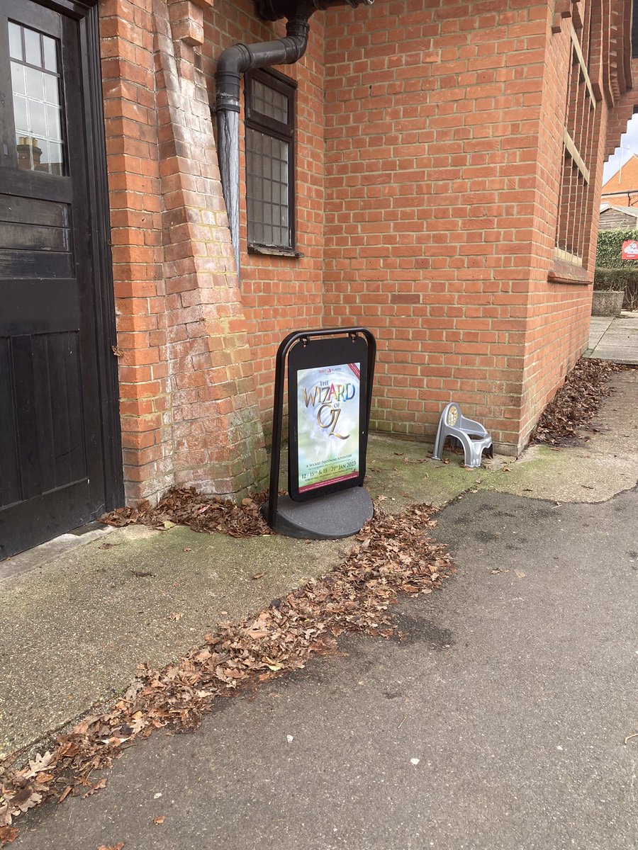 Julian Sharpe tweet media