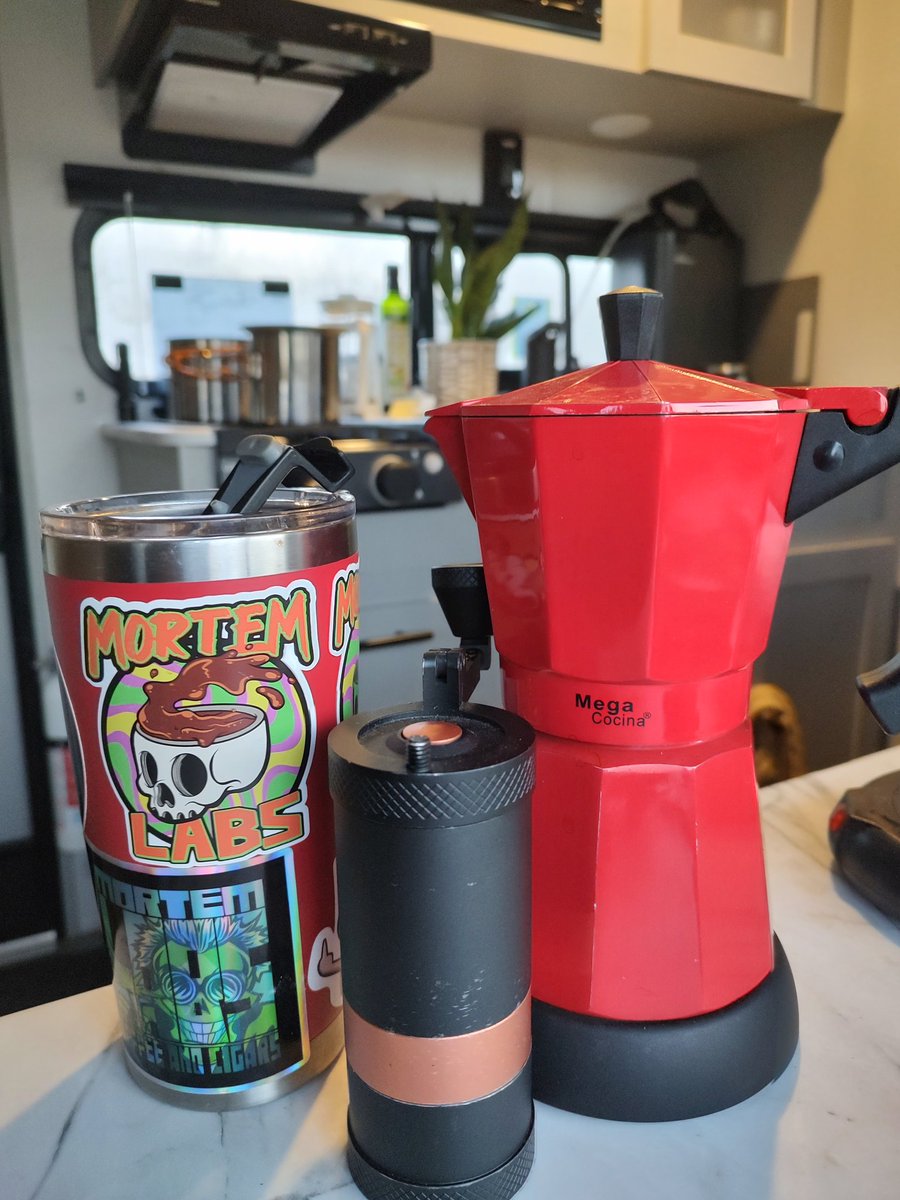 MortemCoffee's tweet photo. Morning Moka Pot goodness at the camper! Sumatra on deck! #mortemlabs #coffee #sundaymorning https://t.co/kV50r6tOFo