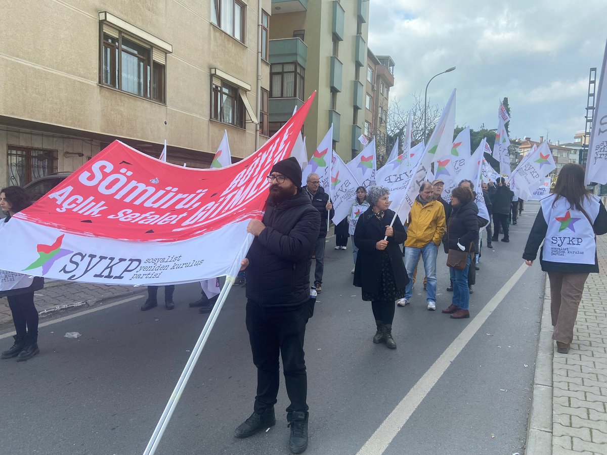 cananyuce_'s tweet photo. Tüm coşkumuzla,kararlılığımızla kartal mitingindeydik..Bir kez daha tüm ezilenler ve emekçiler buradayız ,mücadeleye devam edeceğiz dedi .Hep birlikte kazanacağız ✌️@TulayHatim @sykpistanbul @SYKPgenelmerkez @HDPgenelmerkezi https://t.co/3ZgEL8QrYF