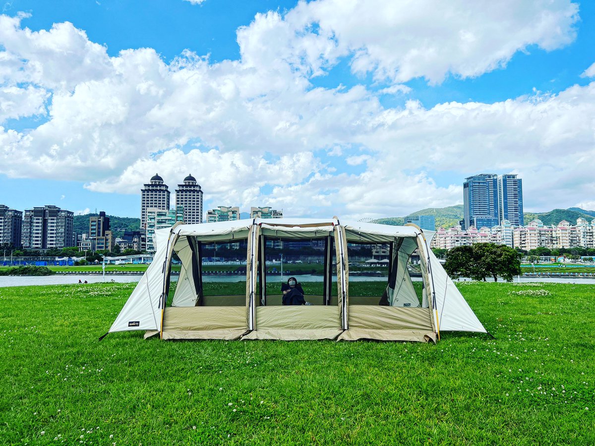 Saweilong's tweet photo. ⛺️ Ogawa Apollon
入手後讓人更加愛不釋手🤩

#ogawa #apollon
#風格露營 #テントは #camping #outdoor #campinggear #キャンプ 
#アウトドア #外遊び #캠핑 #캠핑장비 
#ランタン #outdoors #camphack取材 
#ファシル #outdoorliving
#campzine掲載希望 #outingstylejp
#ソトシル掲載希望 #露營 https://t.co/r1pQyGzwyG