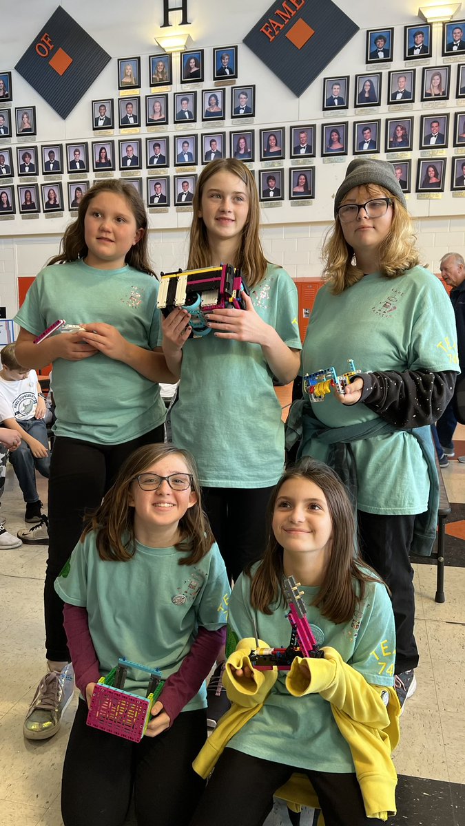 FLL7407CAKEBATTERS tweet media