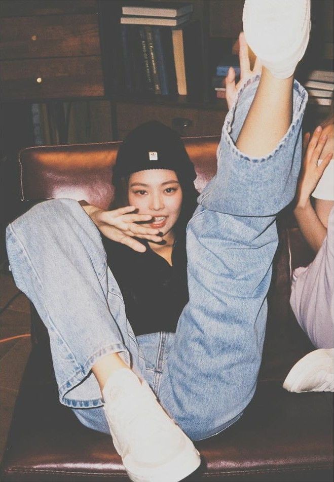 jnkchel's tweet photo. daqui a pouco o amor da minha vida vai aniversário e estou feliz por estar mais um ano aqui com ela 

#오늘생일인_걔가_나야_제니 https://t.co/1nH2w0r315