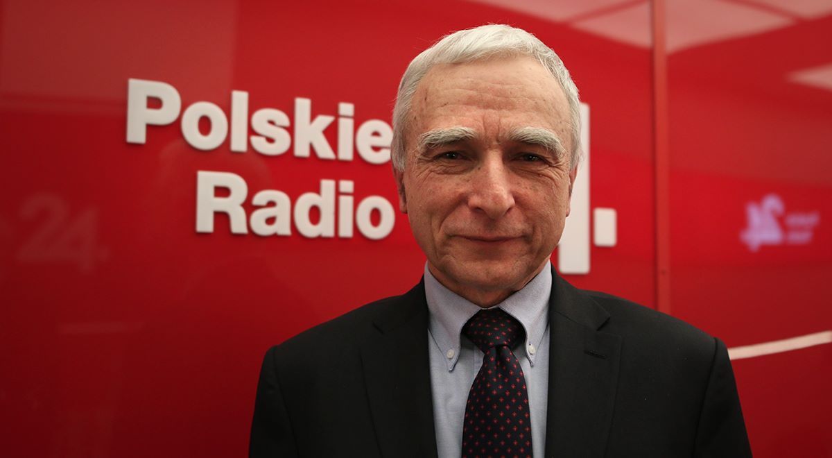 PolskieRadio24's tweet photo. [14:33] Piotr #Naimski, były sekretarz stanu w Kancelarii Prezesa Rady Ministrów i pełnomocnik rządu do spraw strategicznej infrastruktury energetycznej gościem #PR24

Zapraszamy:  
🔊https://t.co/ikWMM5fBOf https://t.co/yXaUYOmIaT
