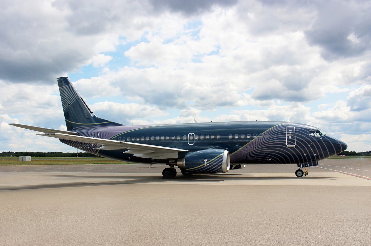 Berrezai's tweet image. L’équipe du #PSG est arrivé à 12h10 à l’aéroport de #Rennes pour son match contre le Stade Rennais
Elle effectue le déplacement avec un Boeing 737 loué à la compagnie #KlasJet 
Décollage pour le vol retour prévu cette nuit à 00h45
#SRFCPSG #SRFC #Paris #L1