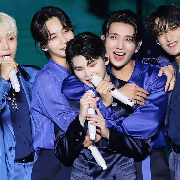 까망:) tweet media