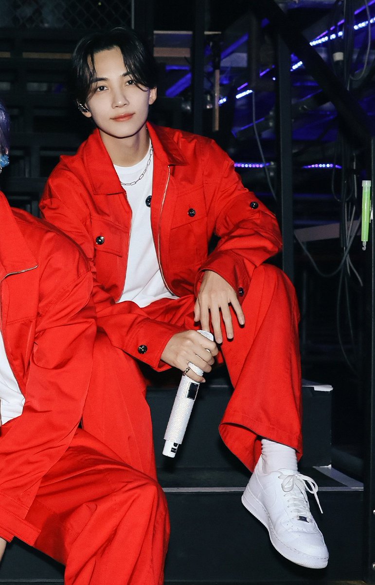 까망:) tweet media
