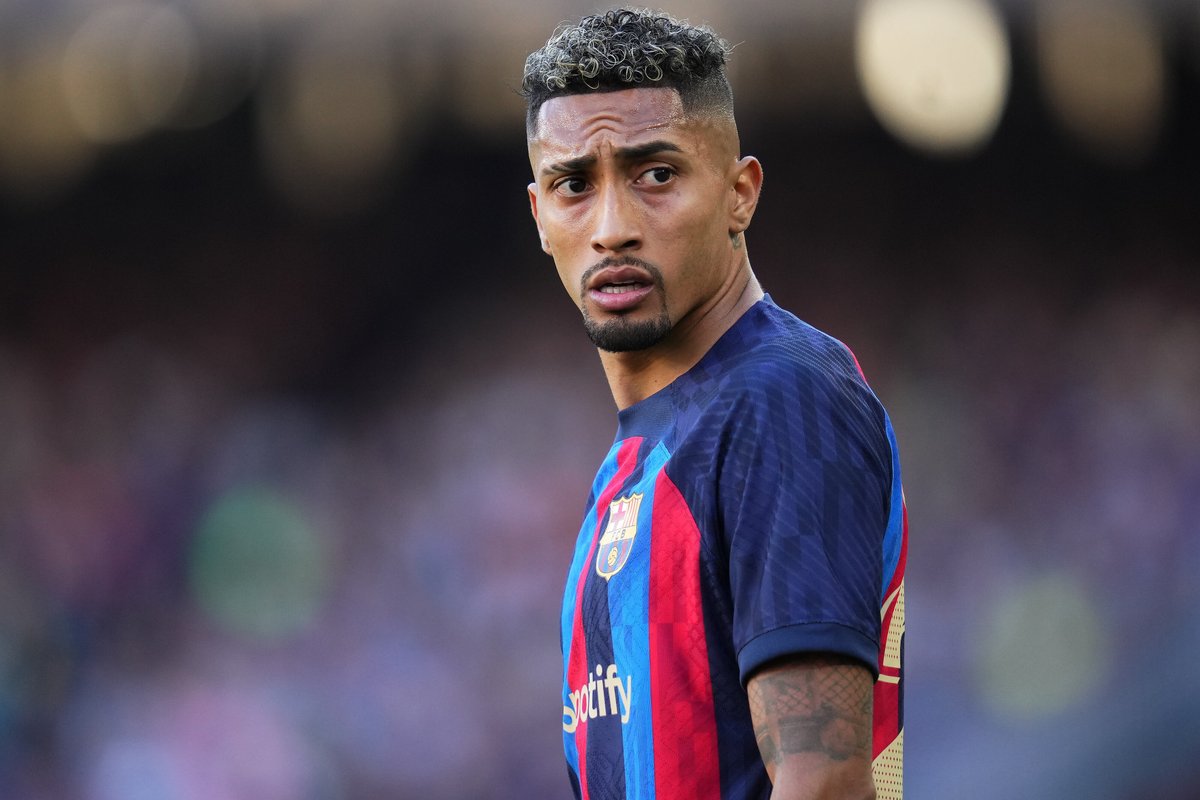 ActuFoot_'s tweet image. Arsenal cherche une alternative après l'échec dans la signature de Mudryk.

Les Gunners cibleraient Raphinha 🇧🇷. 

Laporta a fixé son prix à 100 M€. 🤑

(@sport)