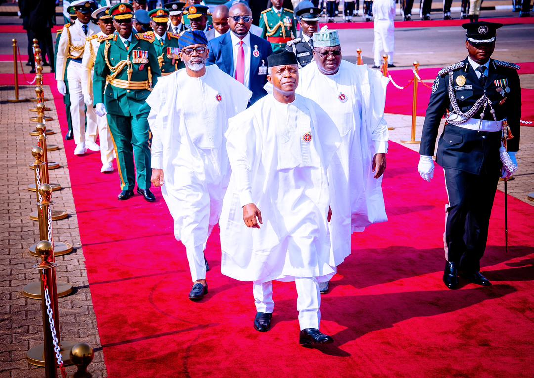President Buhari and Vice President Yemi Osinbajo SAN attend
the 2023 Armed Forces Remembrance Day at the National Arcade, Eagle Square Abuja. 15th Jan 2023. Photos; Tolani Alli

#ArmedForcesRemembranceDay #ArmyDay2023