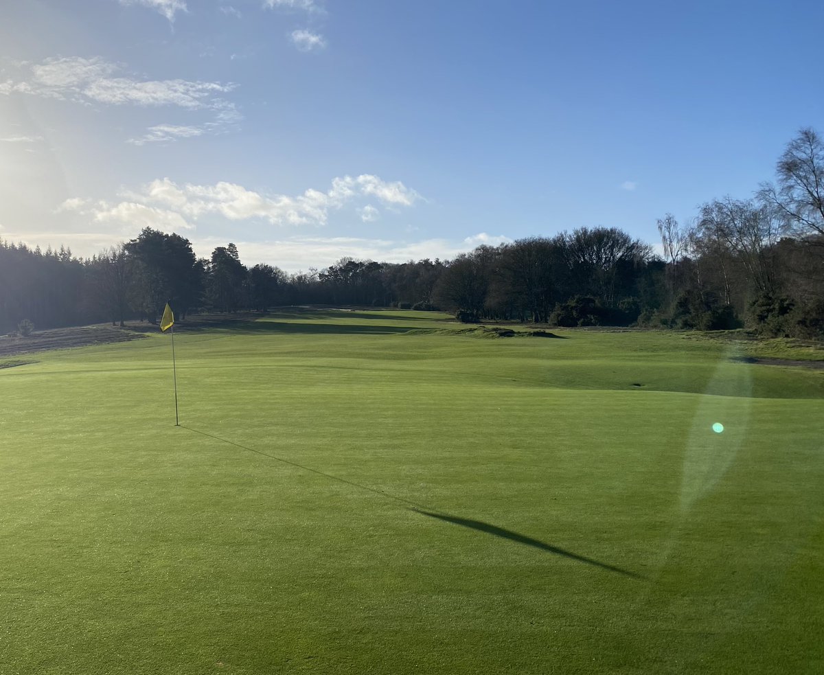 Stunning day for a spot of winter golf