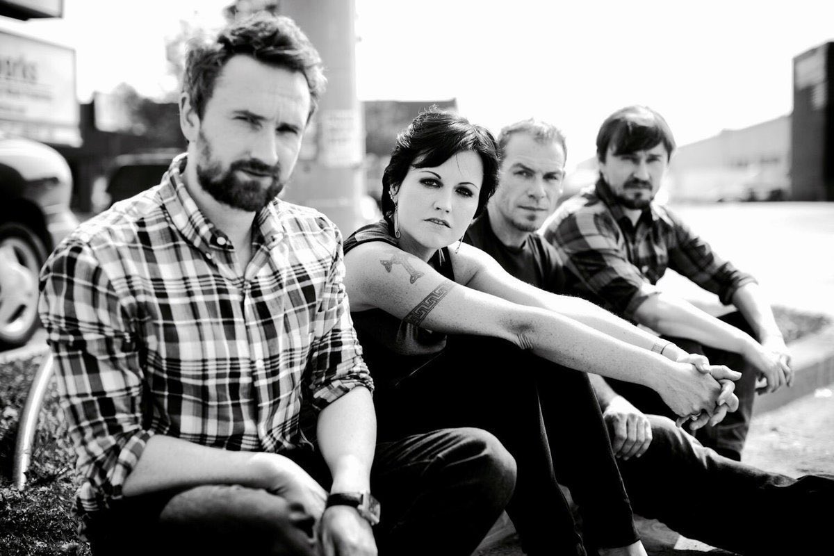 Hoy hace ya 5 años que nos dejó Dolores O'Riordan, la legendaria cantante de 'The Cranberries'. Suyo es el primer recuerdo del día.