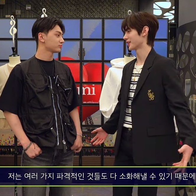 nocontextpjs's tweet image. so, who’s gonna tell them?