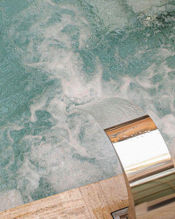 johanmoa's tweet photo. We all need a little bit of disconnection and relaxation from time to time. Don’t waste this month on the to-do list, get back to basics at one of our wonderful spas. #ALifeWellLived #GranMelia #WeAreMelia https://t.co/5wrnY2f5ti