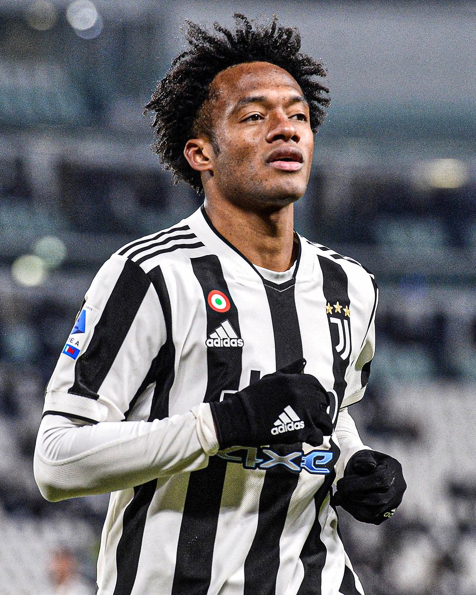 FichajeGoleador's tweet image. Juan Guillermo Cuadrado no va a continuar como jugador de Juventus en Junio 2023. Se le vence el contrato y la "Vecchia signora" ha decidido no renovarle. 🇨🇴🇮🇹 

Al-Nassr está interesado en el colombiano y... ¿Junior de Barranquilla, también? 👀💣🔥 #FichajesFG