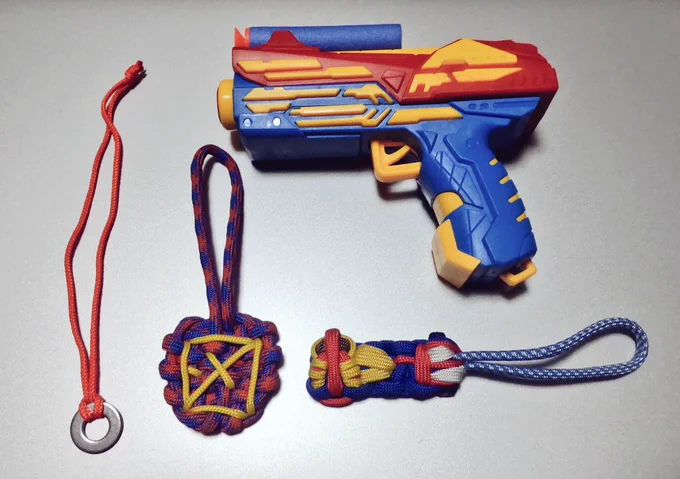 EEのウルトラ貰い物③ネツゾー()様より #メトロン星人 と #TENETテネット の #キャラコードブレス +メトロン星人の概念銃ブレスは相変わらず最高の再限度です。メトロン1マス表記は一瞬で分かる同志を探しに行きたいですね。メトロン星人概念銃はこれキャラグッズですよね? 