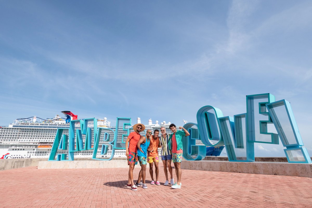 CarnivalCruise's tweet image. In preparation for blue Monday tomorrow (the saddest, bluest Monday of the year), we are sharing some of our own blues to brighten the mood and get your head in the right sea-space. 🛳💙 #CarnivalCruise #ChooseFun